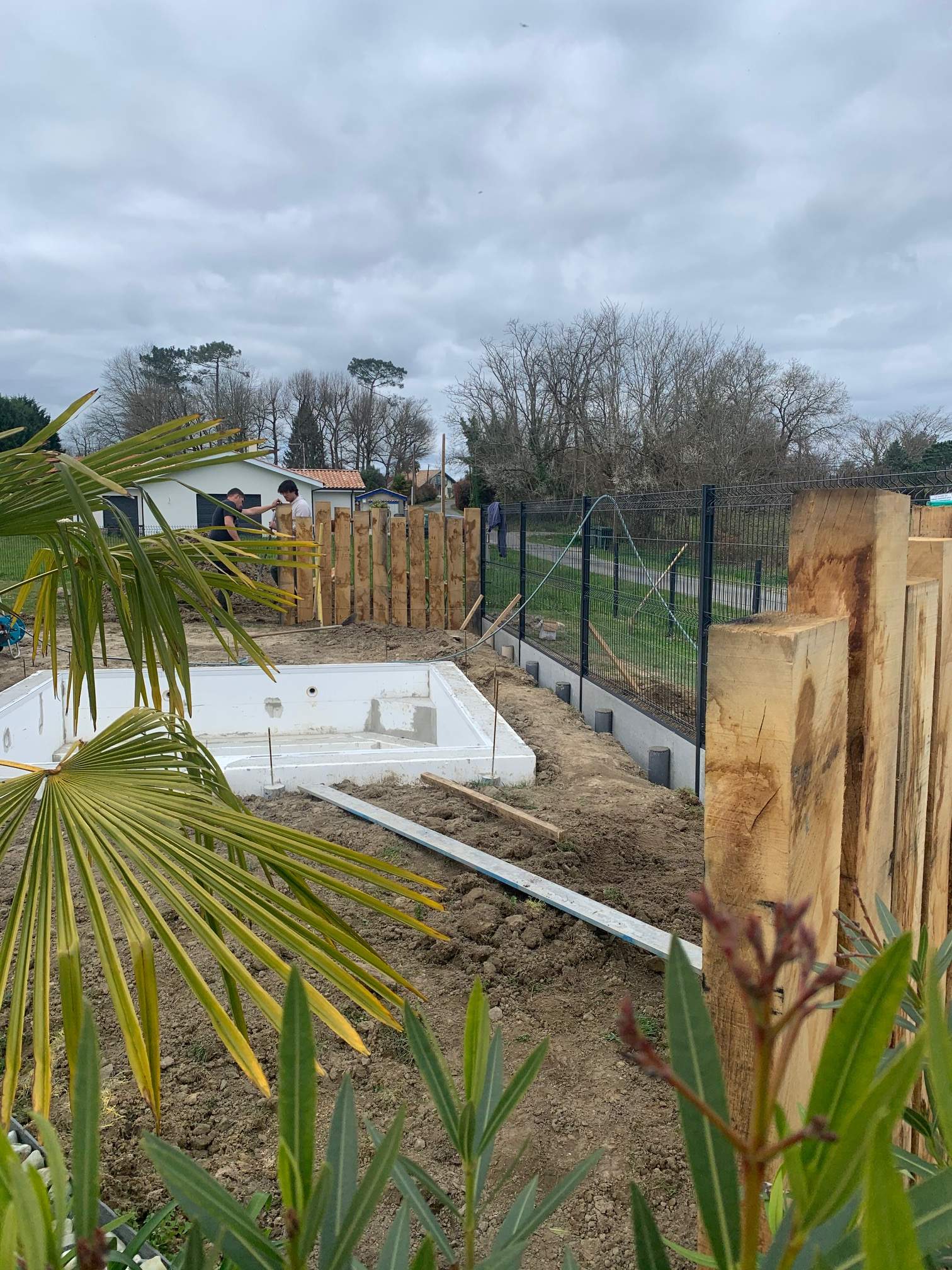 Création de piscine et d&rsquo;une terrasse bois à Orist