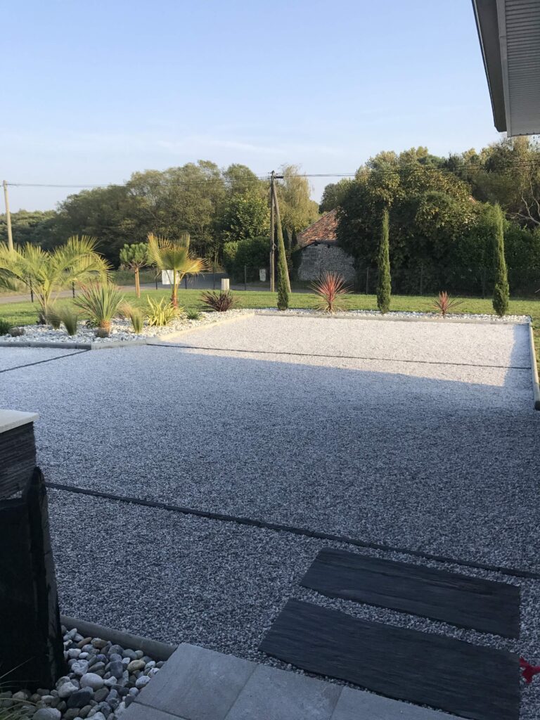 Création d'une allée de jardin à Orist