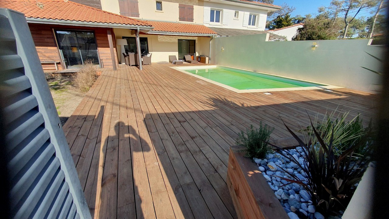 Parking en pavé granit et réfection d&rsquo;une terrasse en bois sur Vieux Boucau